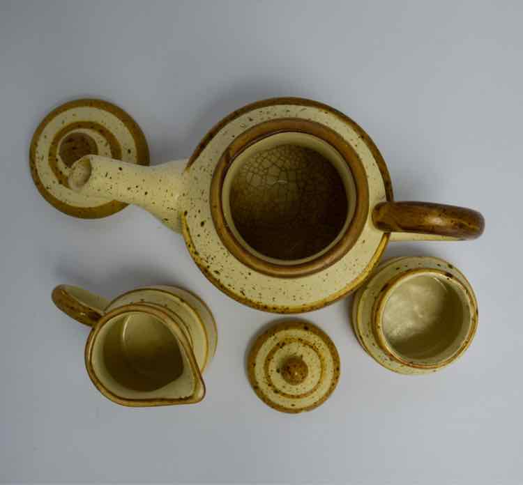 Laurentian Pottery Speckles Stone Ware Set