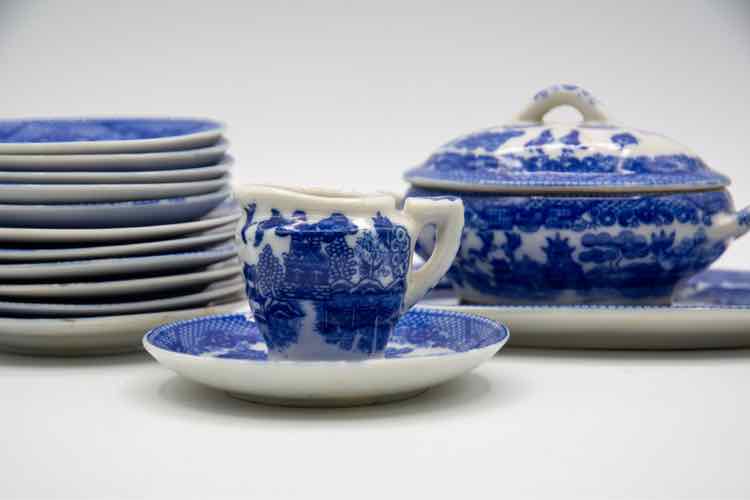 Miniature 15 Piece Japanese Little Hostess Dish Set