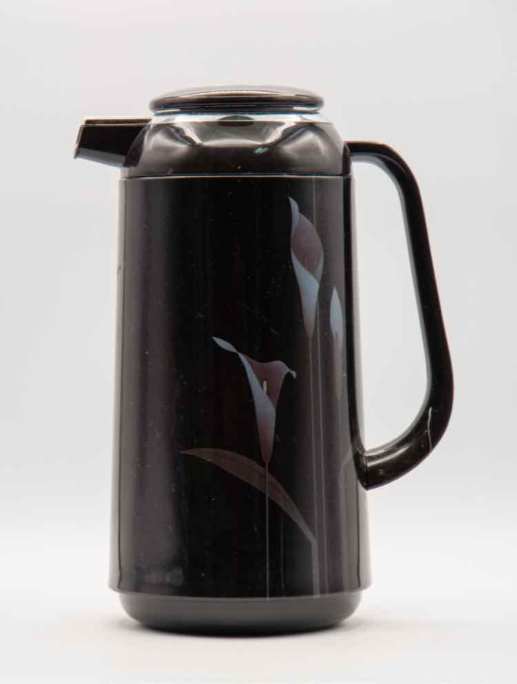 Mikasa Ebony Mandoni Carafe