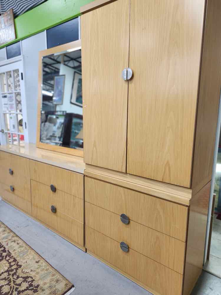 Lane Dresser w/ Mirror and Armoire