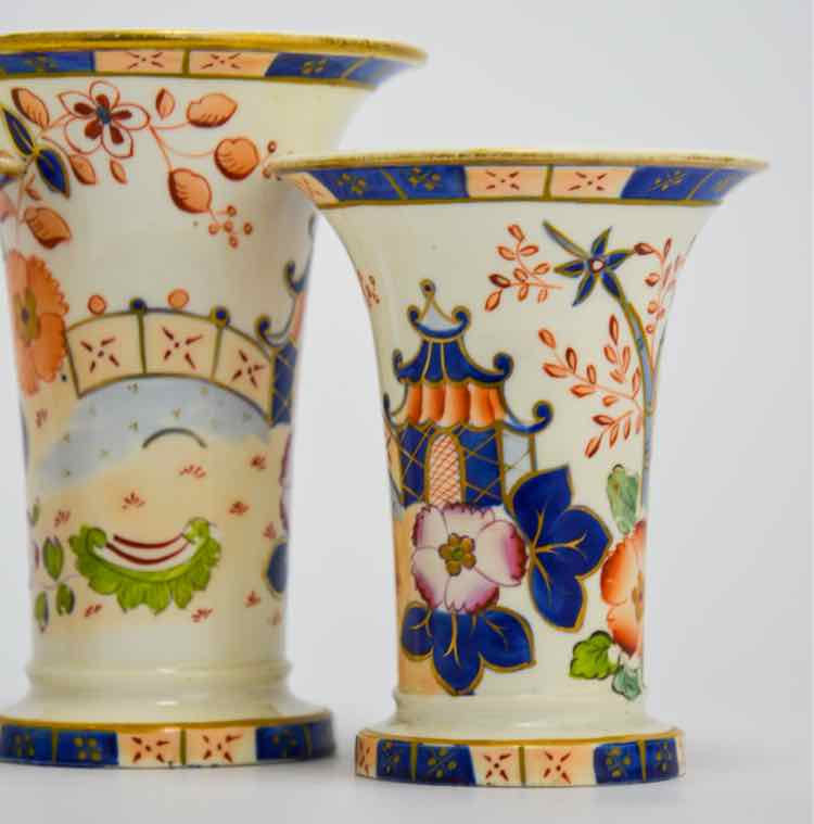 Set of 3 Gaudy Vases