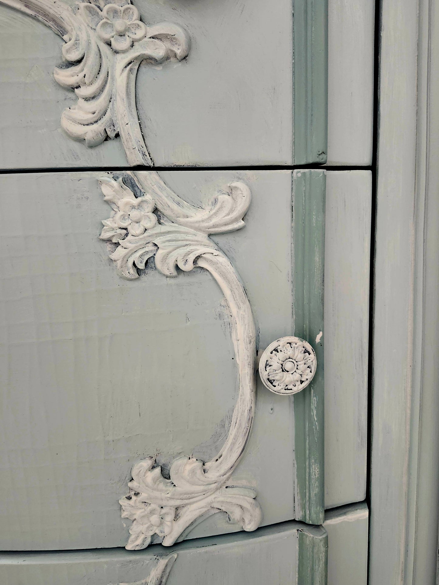 Shabby Chic Sideboard Cabinet