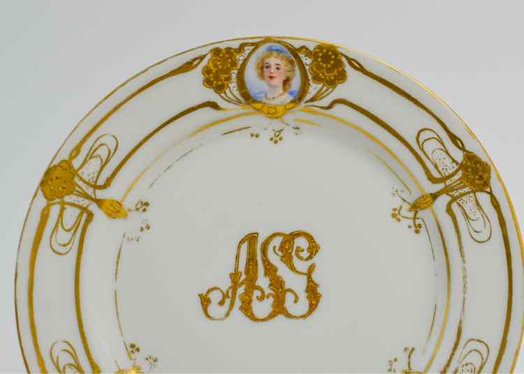 Dish ware Haviland Limoges Gold Portrait