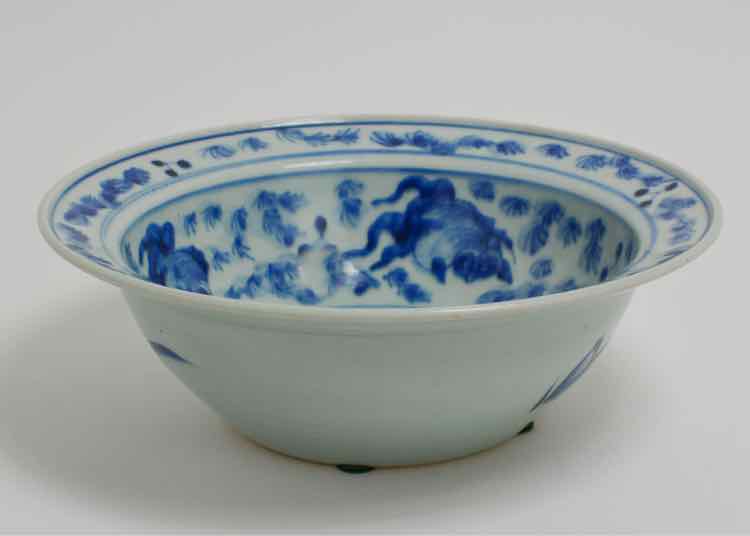 Antique Chinese Porcelain Blue/White Basin