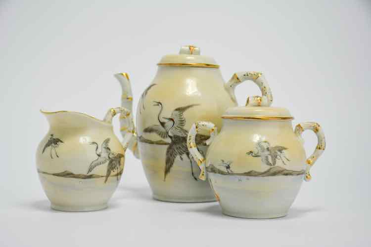 Kutanie Teapot Set