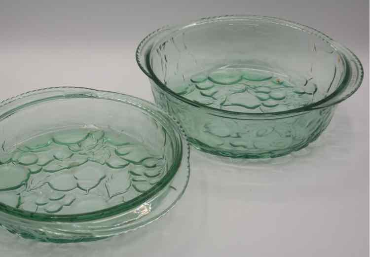 Vintage 2 Piece Indiana Glass Casserole Set