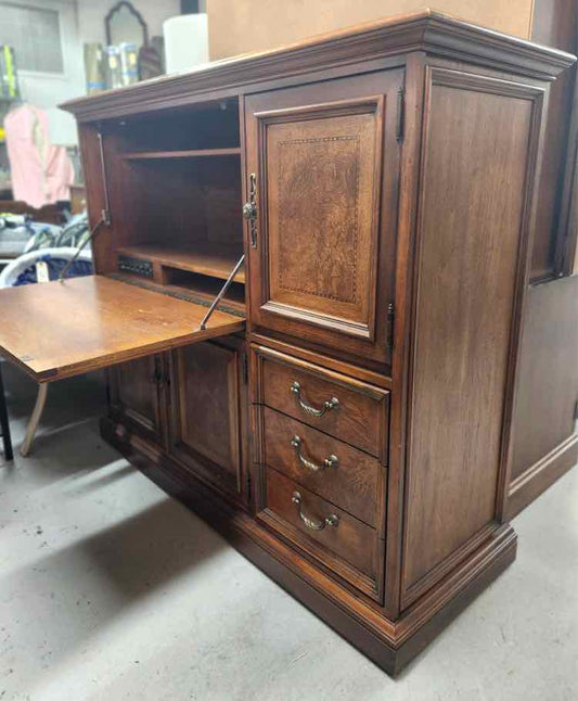 Thomasville Desk Unit