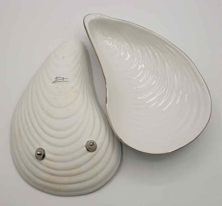Michael Aram Platinum Edge Clam Shell Dishes 2pc