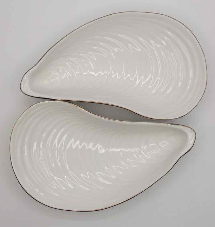 Michael Aram Platinum Edge Clam Shell Dishes 2pc