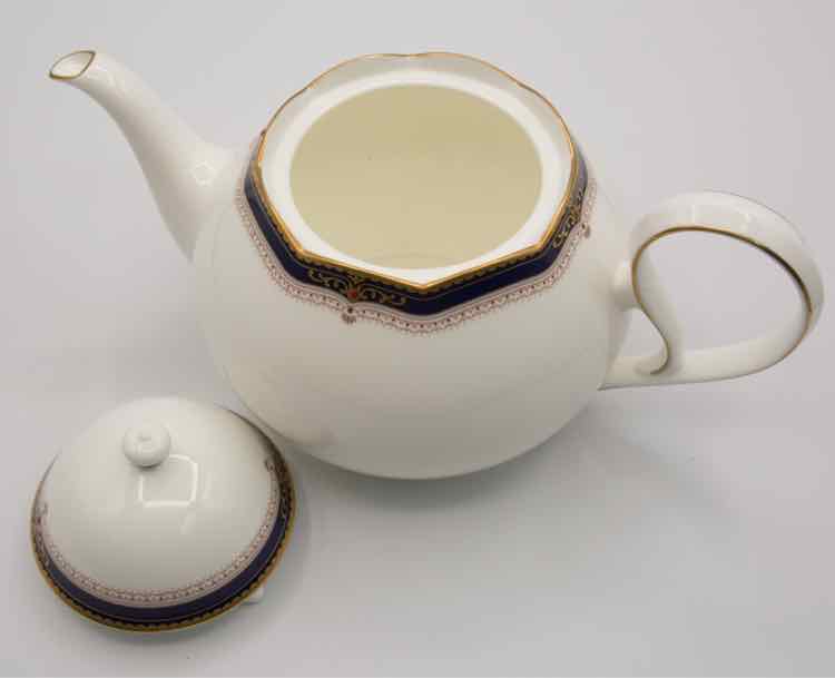 Noritake Lady Eve Tea Pot