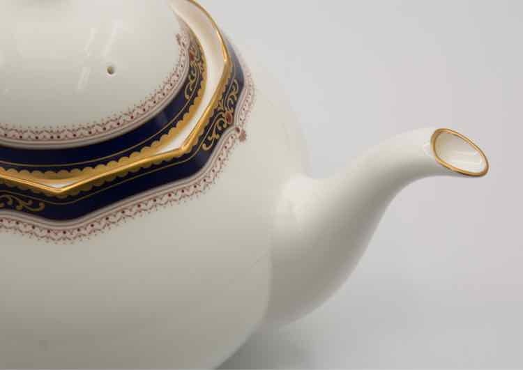 Noritake Lady Eve Tea Pot