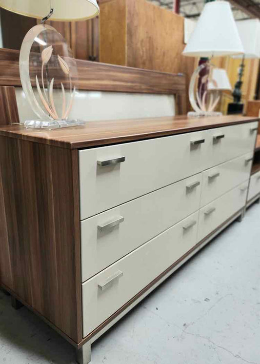 Ashley 6 Drawer Dresser
