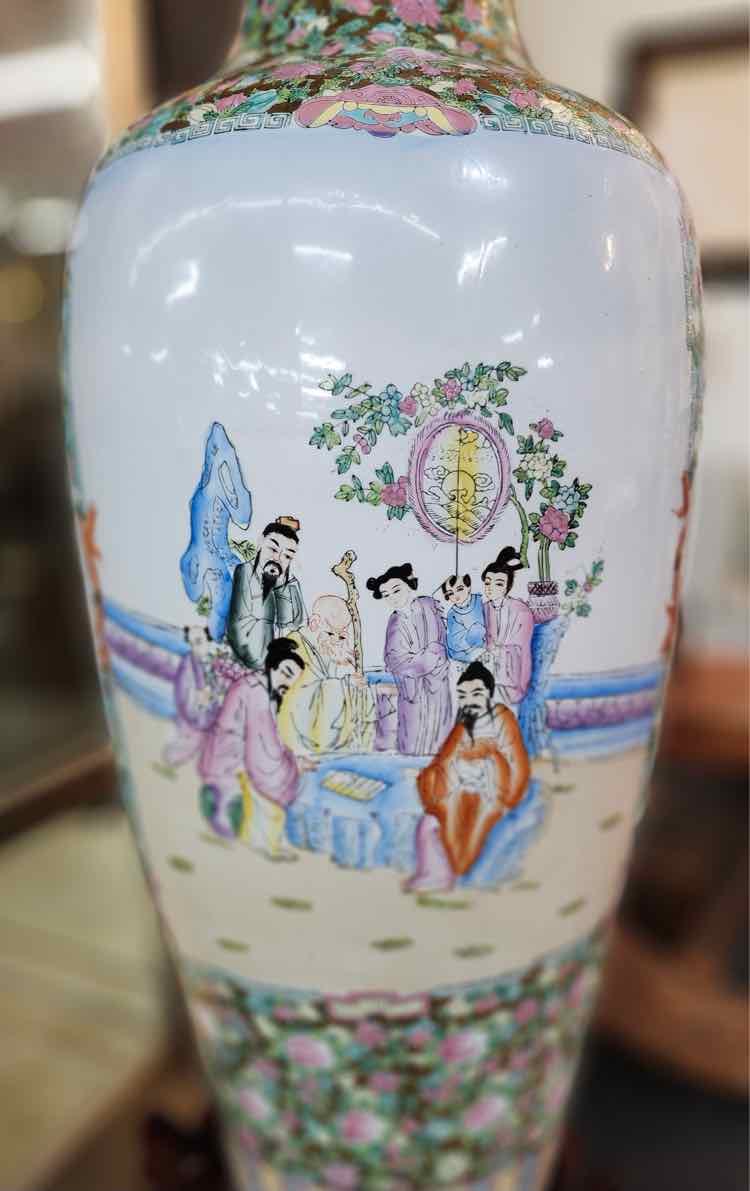 Rose Medallion Vase w/Stand