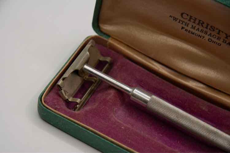 Vtg.Christy Razor in Case