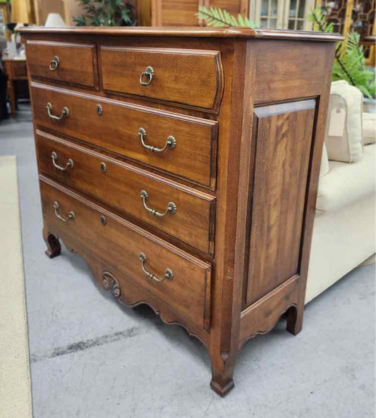 Ethan Allen 5 Drawer Dresser