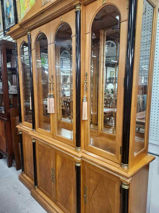 2pc Thomasville Hutch