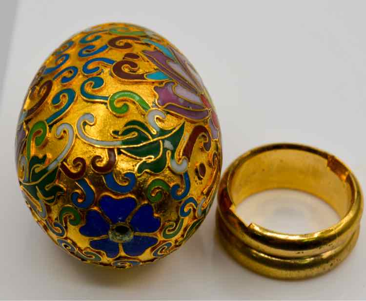Vintage Franklin Mint Cloisonne Egg