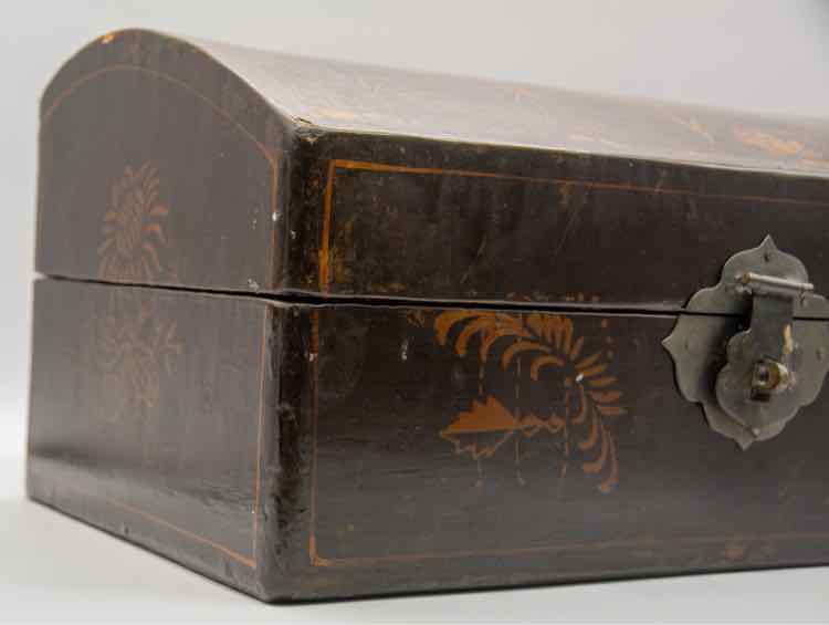 Antique Chinese Lacquer Box