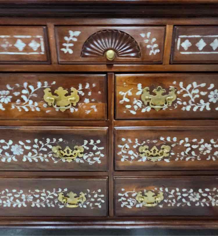 'Taylor Made' 9 Drawer Wood Dresser