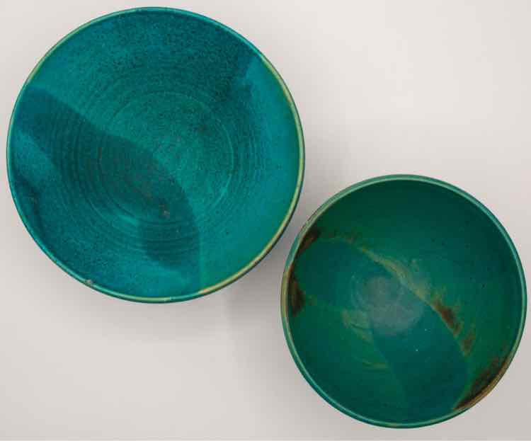 2 signed Stoneware Bowl