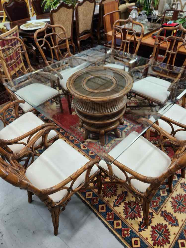 Square Glass Table w/8 Chairs