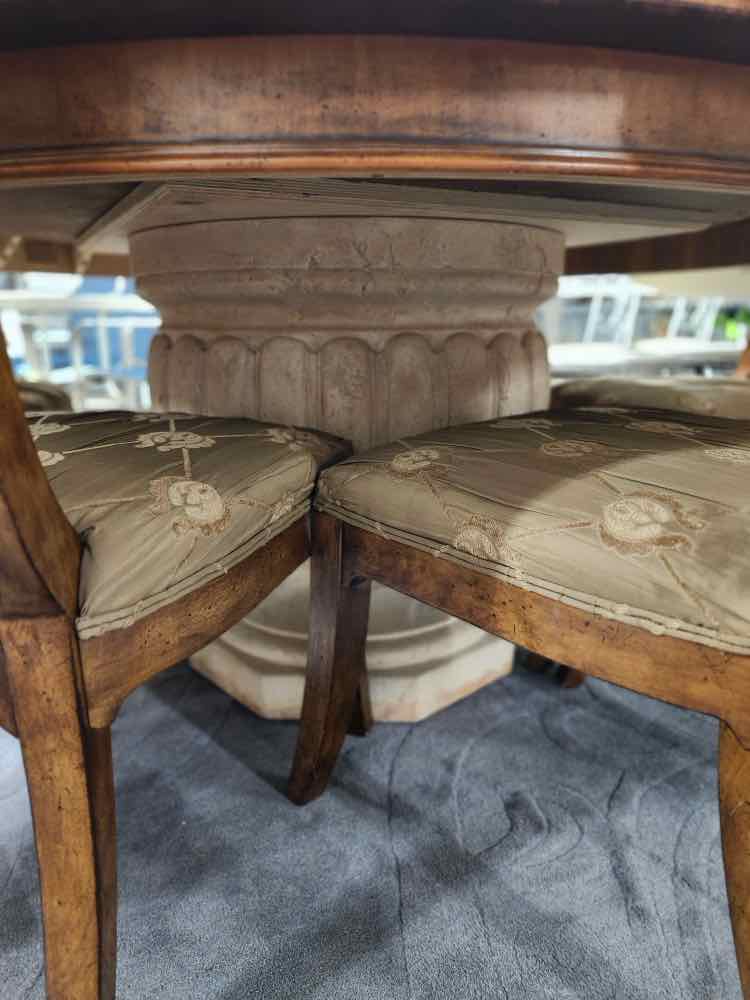 Round Table w/Glass and 6 Chairs