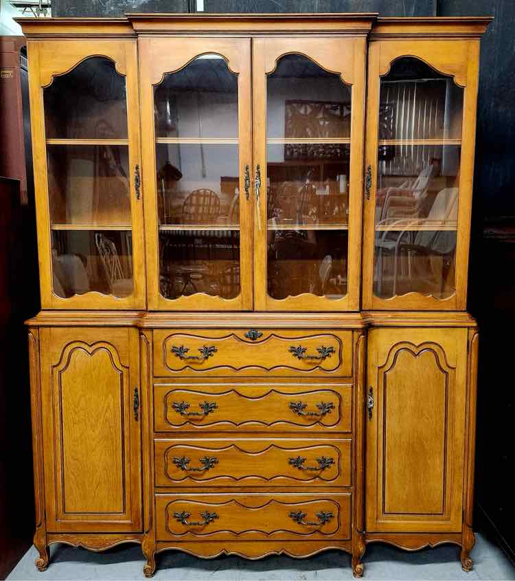 Cabinet w Secretary