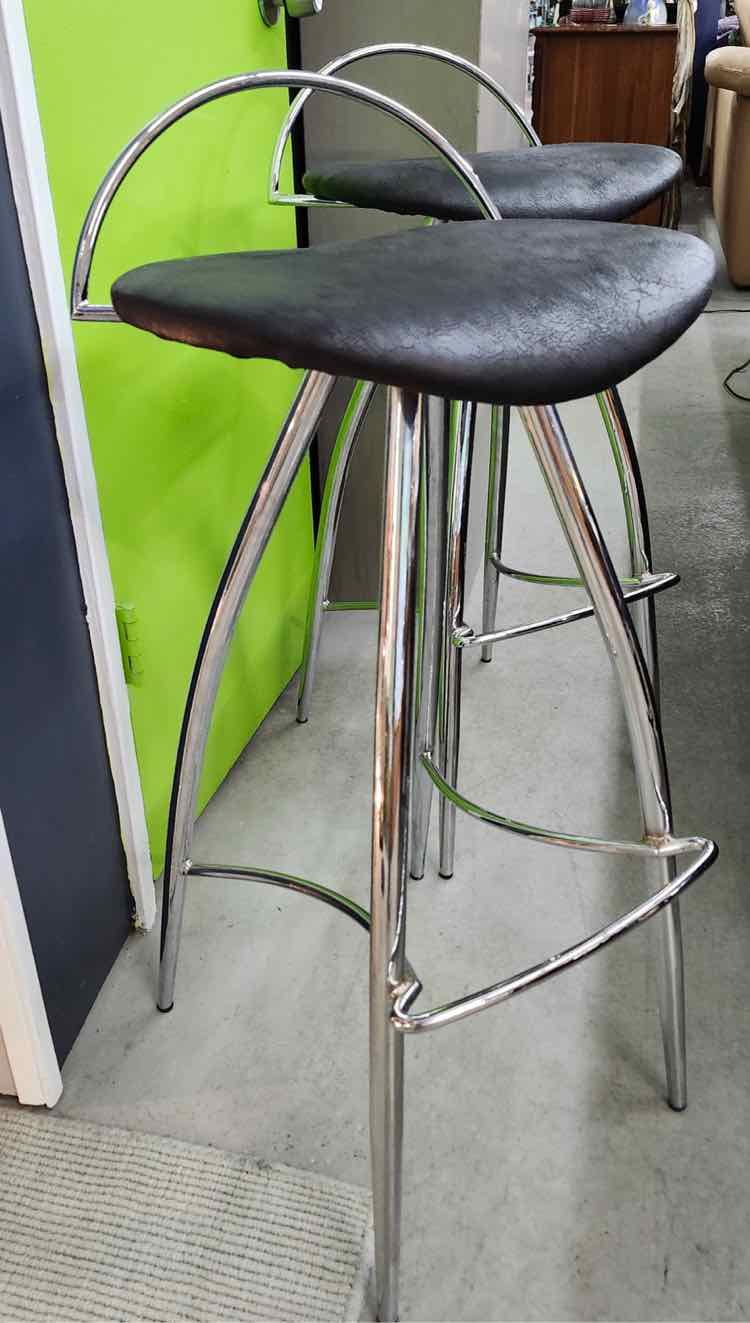 Pair of Black/Chrome Barstools
