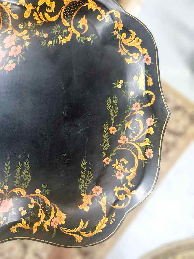 Black Tray Table
