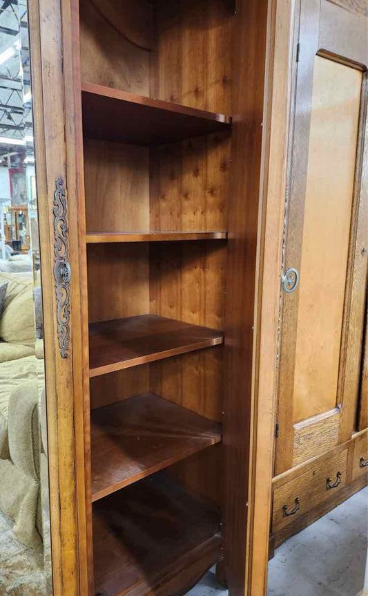 2pc Mirrored Armoire w/Shelves