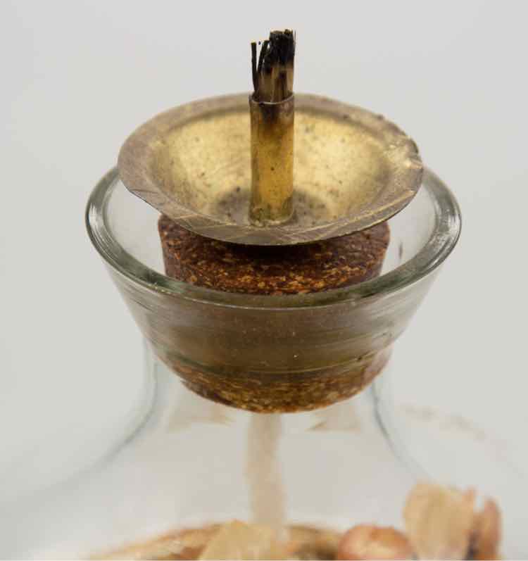 Vintage Magnolia Lane Oil Lamp