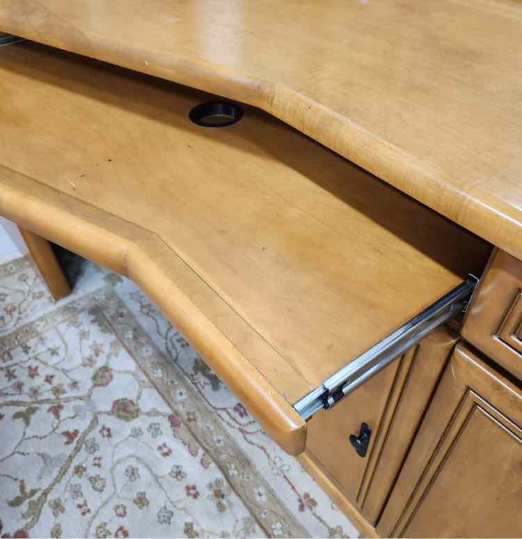 Corner Desk