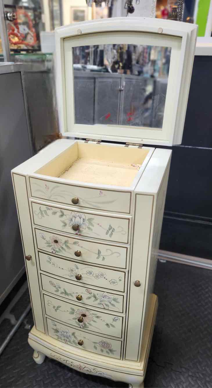 Jewelry Chest
