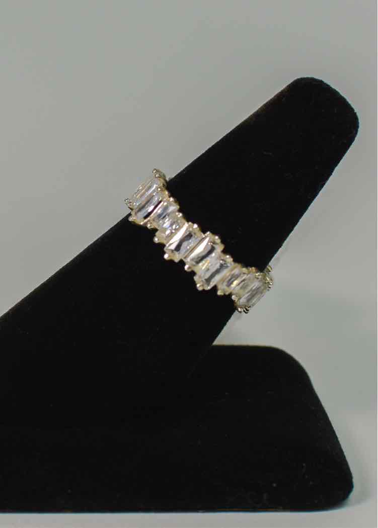 Titanium .925/Clear Stone Ring