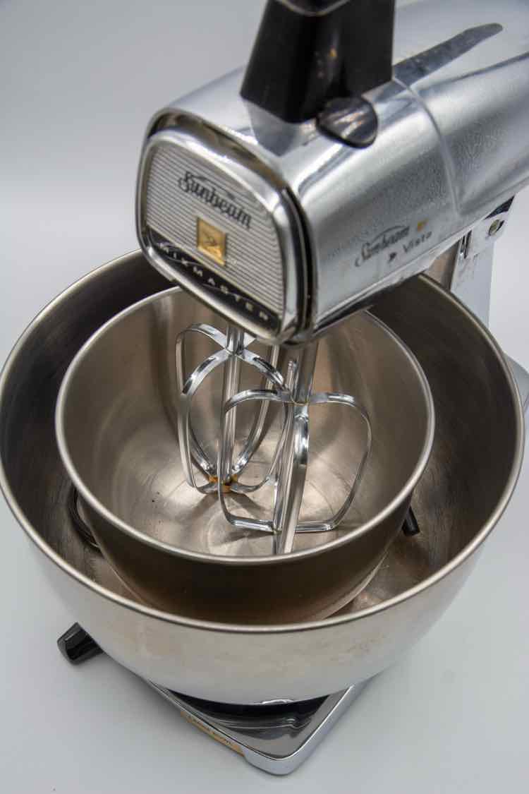 Vtg. Sunbeam Mix Master