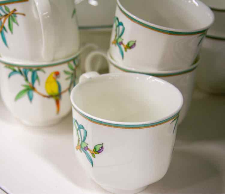 Heinrich Villeroy & Boch Bone 44 Piece China Set