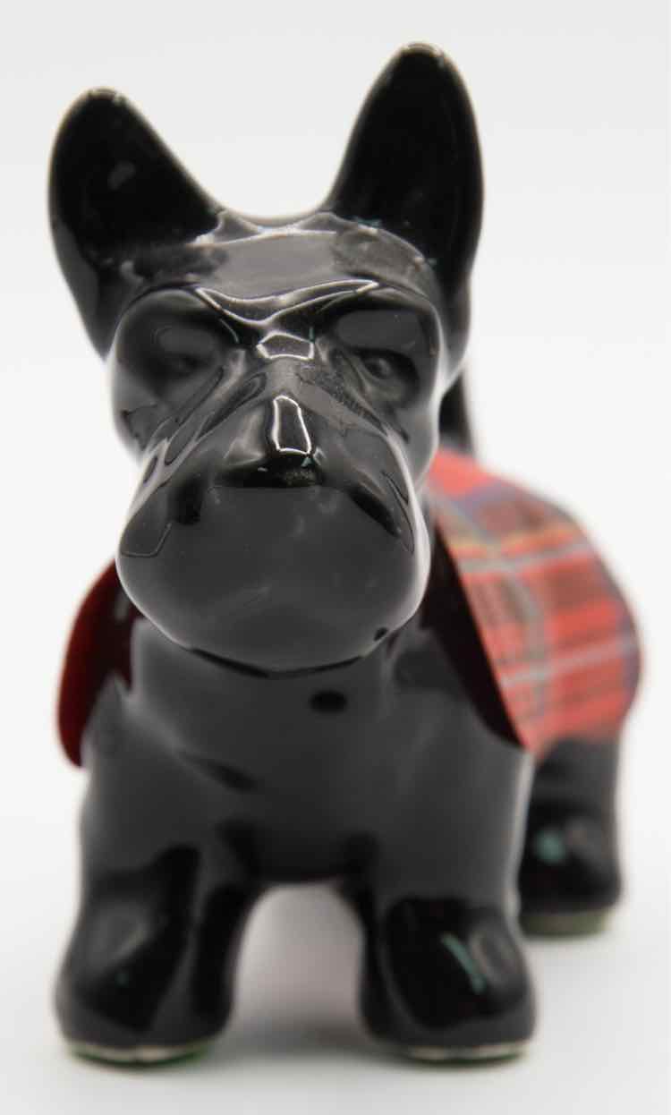 Scottie Statue