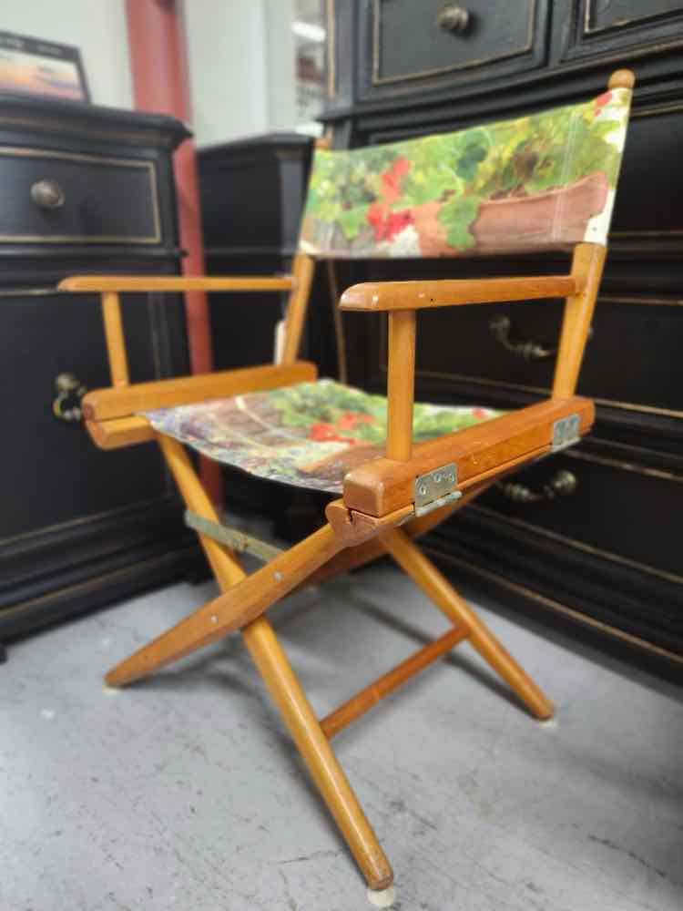 Geranium Flowered Folding Chair