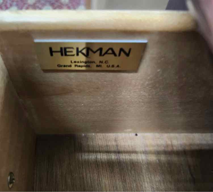 Hekman Entry Table