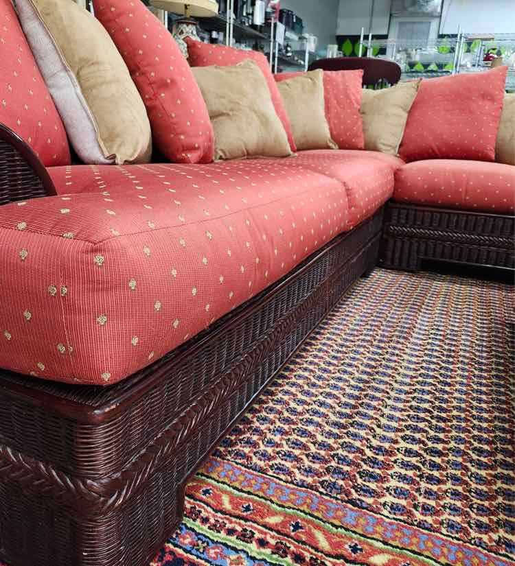 Rattan Sectional Couch w/Sleeper