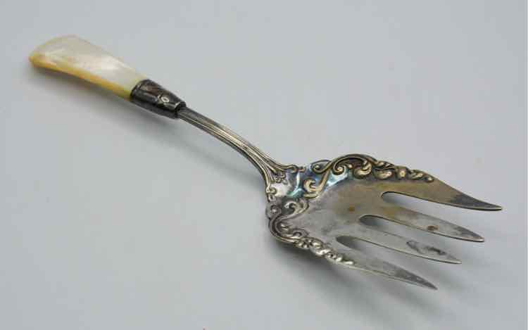 William Rogers Oneida Silver-plated M.O.P Fork