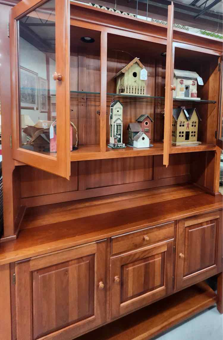 Cabinet Cherry Wood 2-Piece Hutch