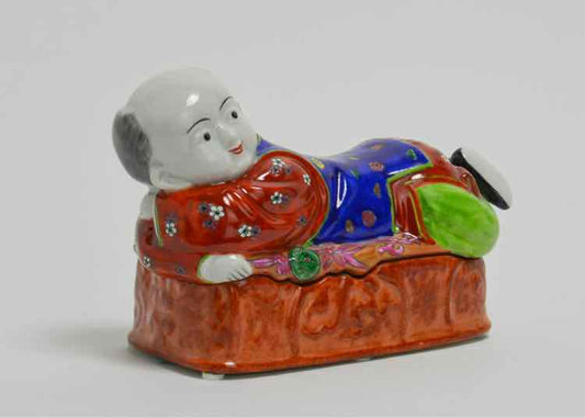 Hong Horizons 8" Chinese Porcelain Trinket Dish