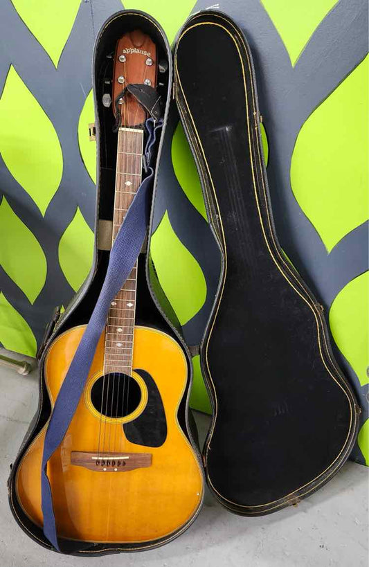 Applause Guitar