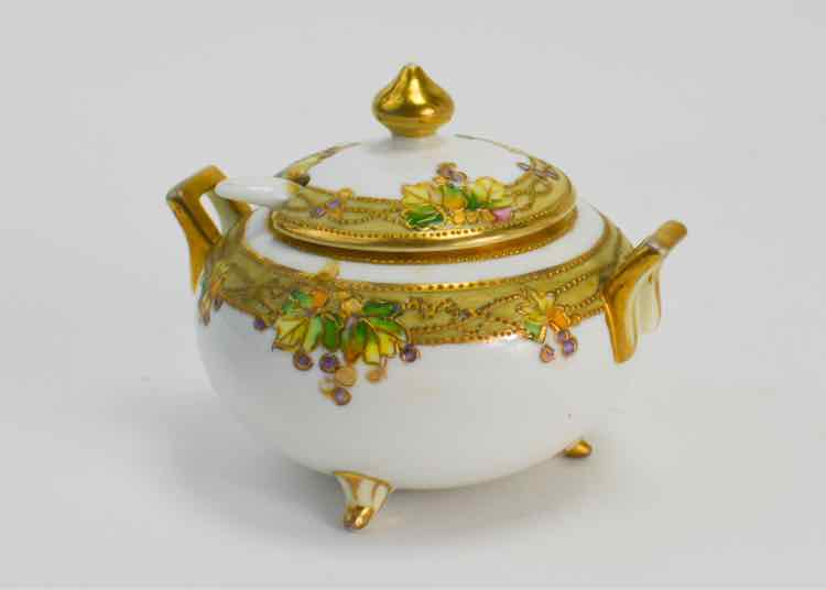 Dishware
