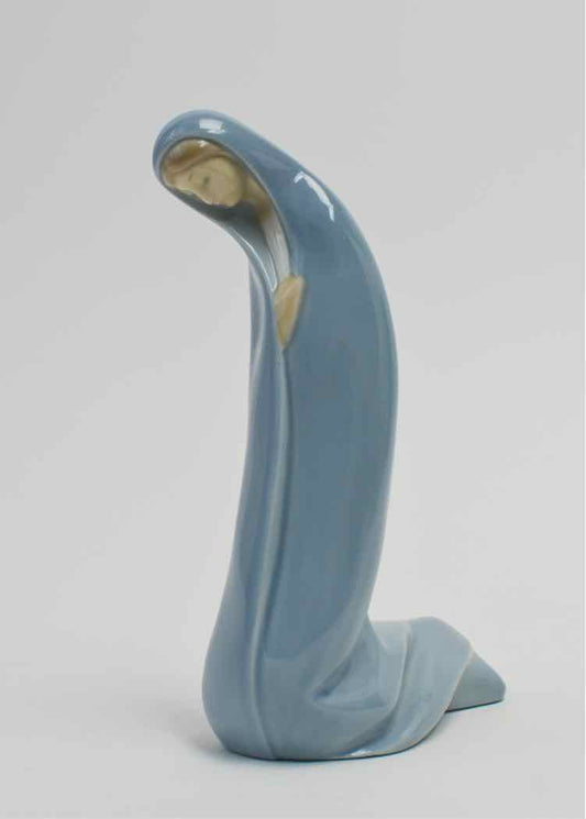 Lladro Madonna Nativity Figurine