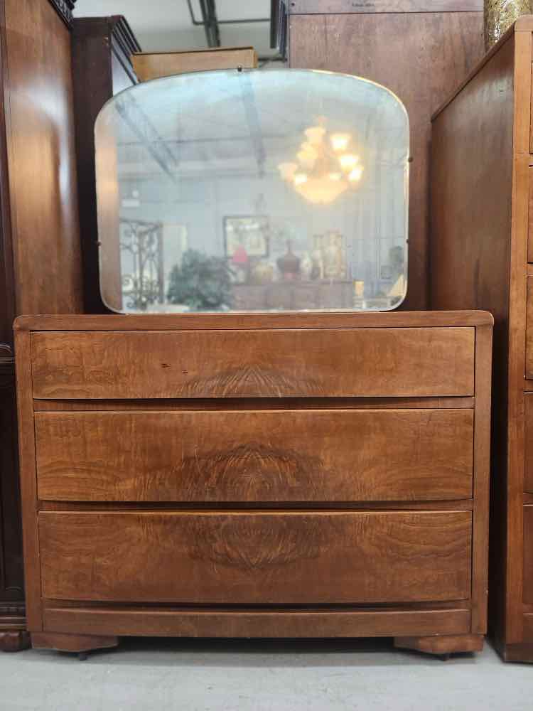 Art Dec Dresser w/ Mirror