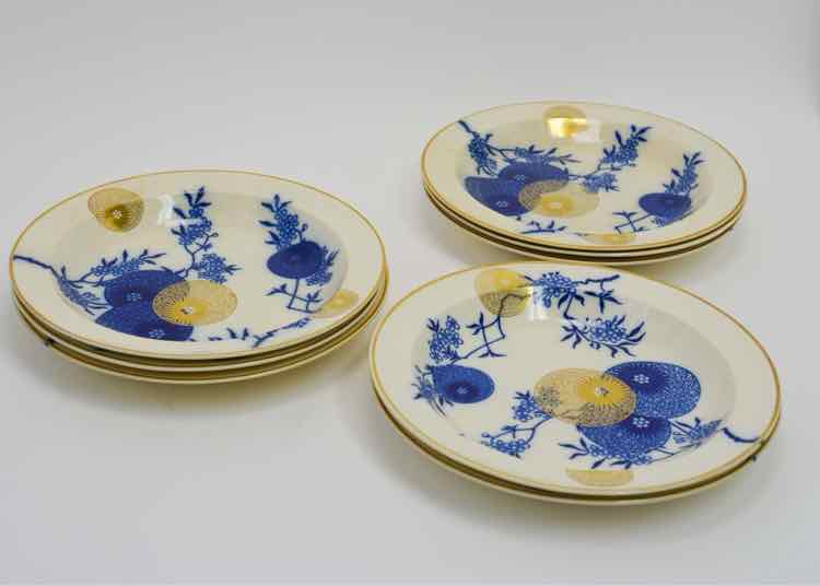 Royal Doulton 'Burstern Persian Spray Dishware