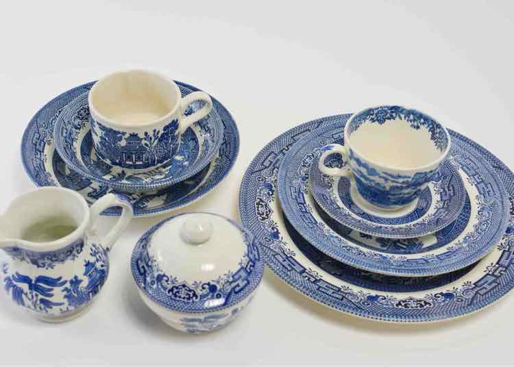 Churchill "Blue Willow" Dish Set