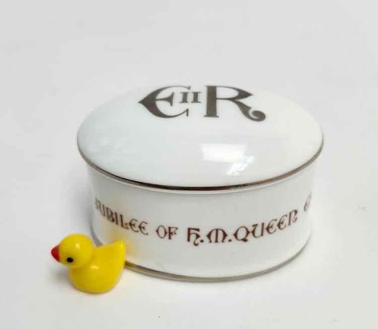 Crown Staffordshire 1977 Silver Jubilee Trinket Box